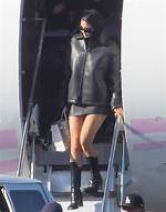 Kylie Jenner’s Leather Mini Skirt at Paris Fashion Week: Photos – Hollywood Life