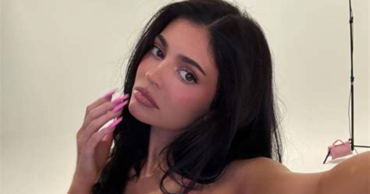 Kylie Jenner Wears Absolutely Nothing in Sexy Throwback Photo with Travis Scott