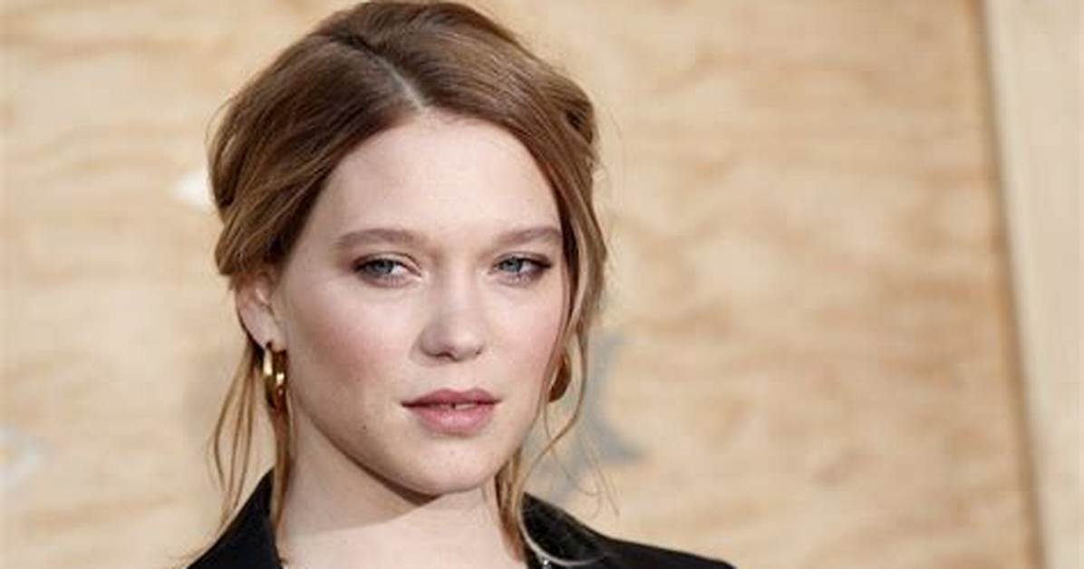 L%C3%A9A Seydoux Boyfriend Net Worth Tattoos Smoking 150. Jpg