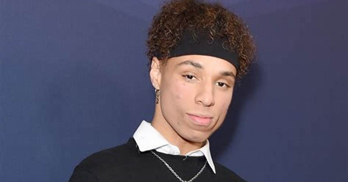 Larry Ethnicity Revealed: Is He Black or White? Family Background and Parents Details