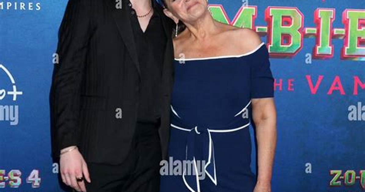 Learn More: Camryn Manheim's Partner and Relationship Timeline