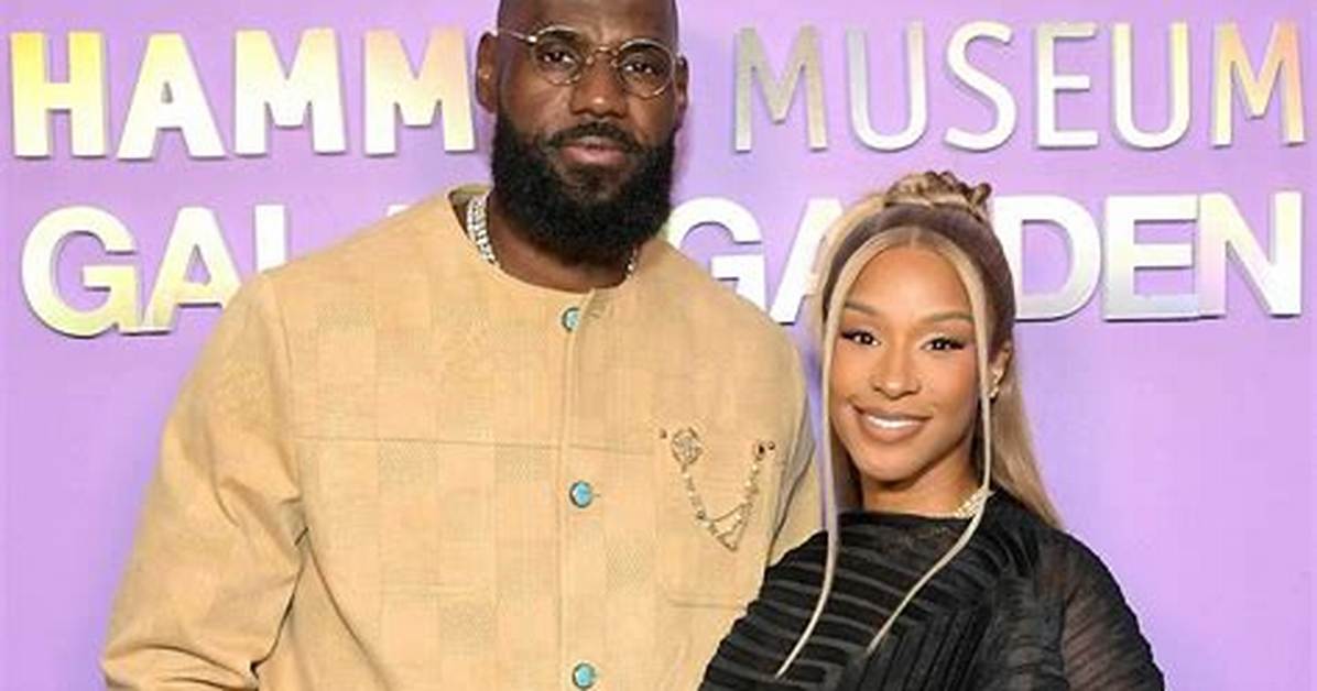 Lebron James & Wife Savannah Spotted on Rare Date Night out Together at Nobu — Photo