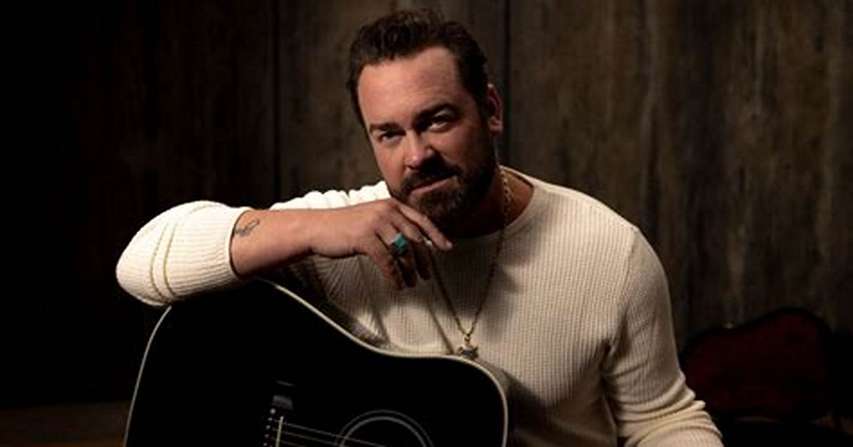 Lee Brice — Pics