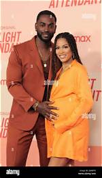 Lex Scott Davis | Husband Mo Mcrae | Pregnant