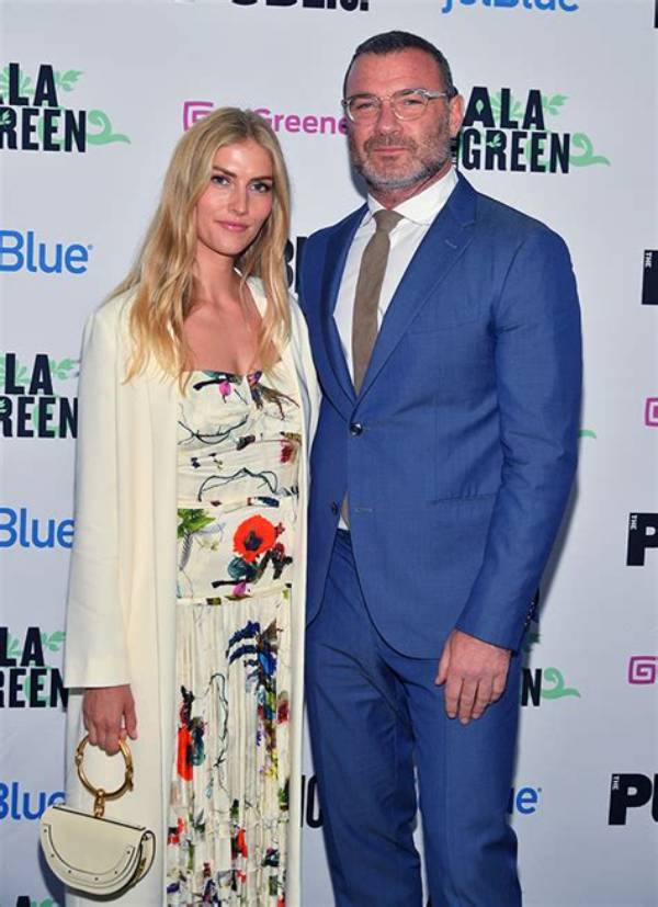 Liev Schreiber & Gf Taylor Neisen Reportedly Expecting 1St Baby – Hollywood Life
