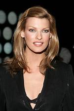 Linda Evangelista, 57, Looks Gorgeous in 1St Modeling Job After Plastic Surgery Left Her ‘Disfigured’