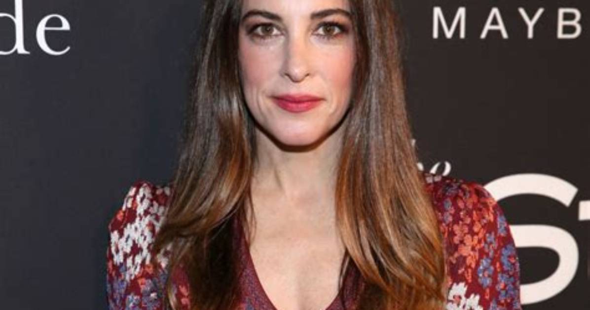 Lindsay Sloane ·