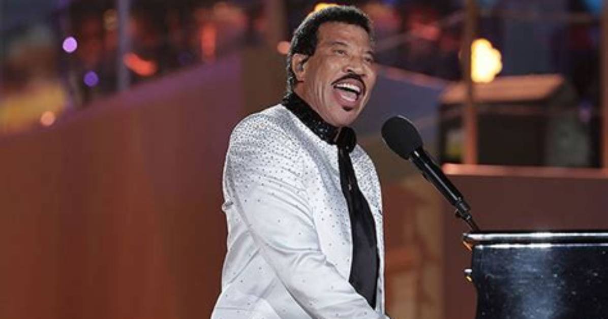 Lionel Richie Wows with Epic Performance at King’s Coronation Concert – Hollywood Life