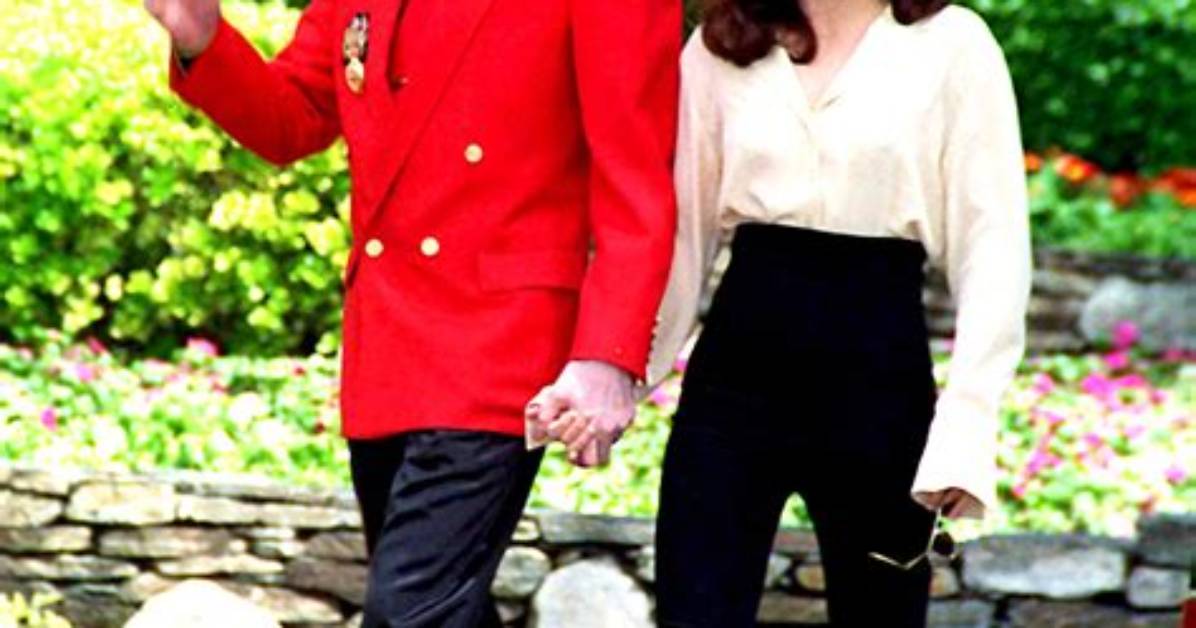 Lisa Marie Presley’s Spouses, from Michael Jackson to Nic Cage & More – Hollywood Life
