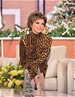 Lisa Rinna Celebrated the New Year with a Fully Nude Photo – Hollywood Life