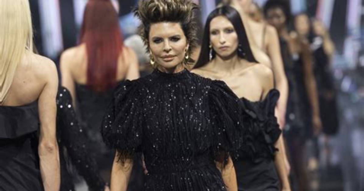 Lisa Rinna Has No Eyebrows on Runway at Copenhagen Fashion Week – Hollywood Life