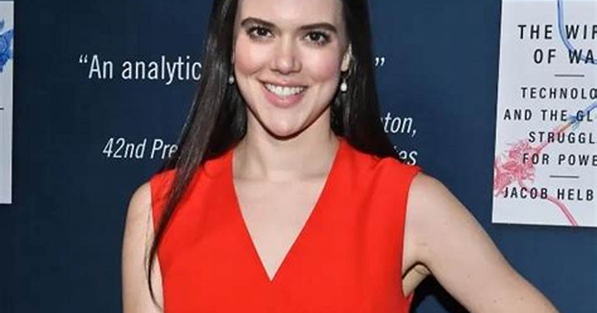 Liz Moynihan Wikipedia and Biography: Age and Family