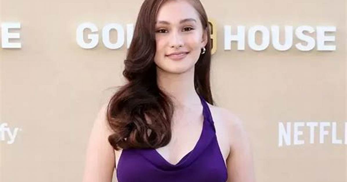 Lola Tung Height Weight How Tall Is