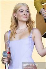 Lorde Debuts Blonde Hair at Glastonbury as She Defends Abortion Rights: Before & After Pics