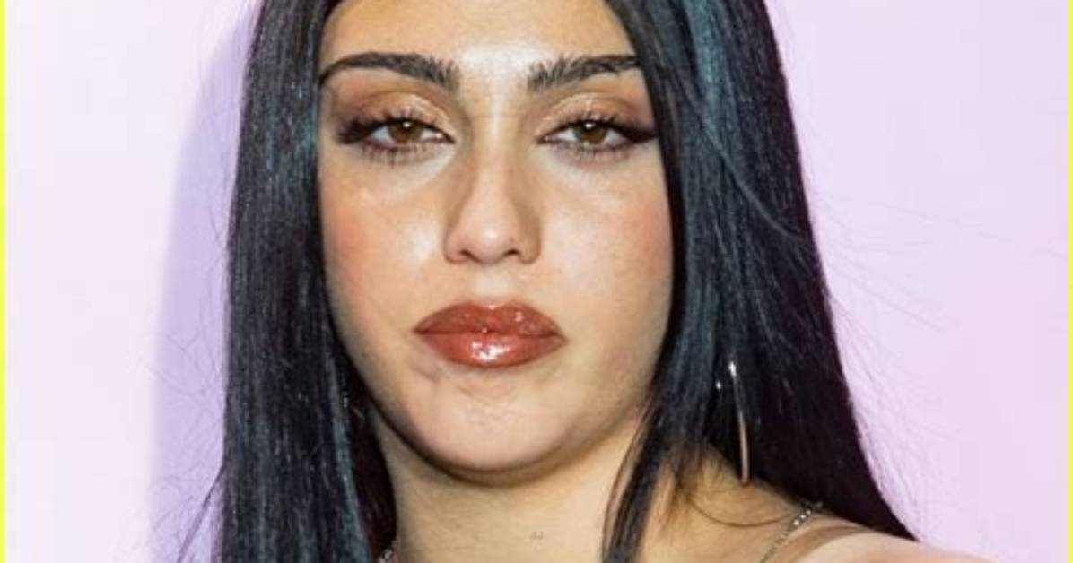 Lourdes Leon, 26, Steps out Without Face Mask After Mom Madonna Says She Had Covid-19