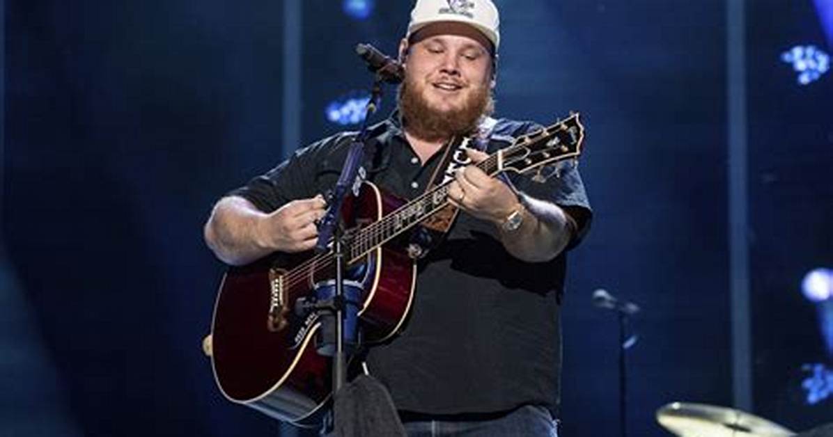 Luke Combs: a Democrat in Country Music