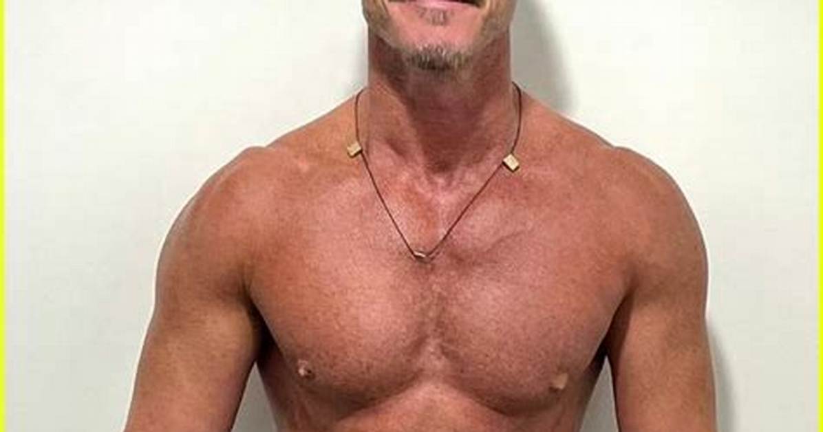 Luke Evans’ Body Transformation in Shirtless Photos – Hollywood Life