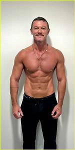 Luke Evans’ Body Transformation in Shirtless Photos – Hollywood Life