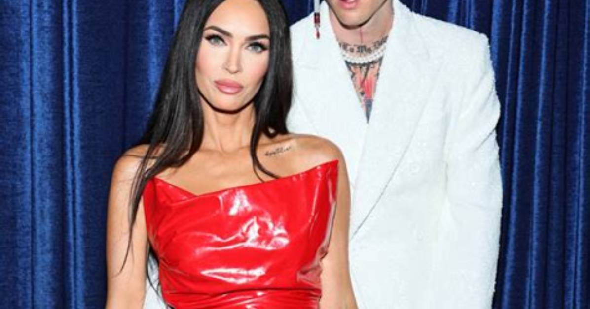 Machine Gun Kelly Grabs Megan Fox at iHeartRadio Music Awards — Video – Hollywood Life