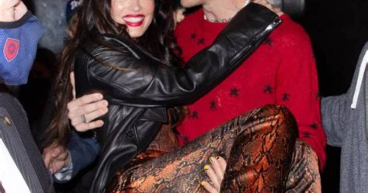 Machine Gun Kelly Sweetly Carries Gf Megan Fox Outside of ‘Snl’ Studio as He Arrives for Performance