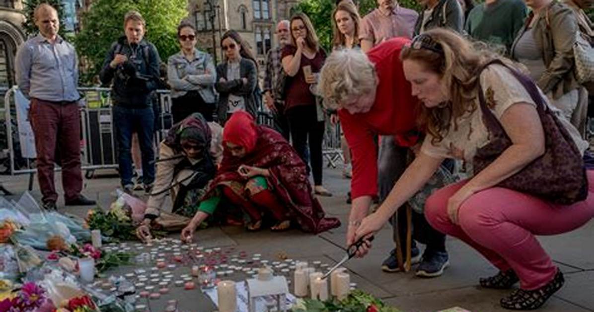Manchester Attack Vigil — Photos