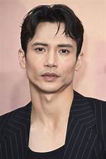 Manny Jacinto ·