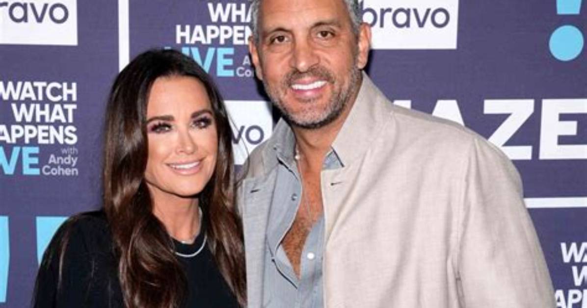 Mauricio Umansky Says Life Is ‘Insane’ Amid Kyle Richards Separation – Hollywood Life