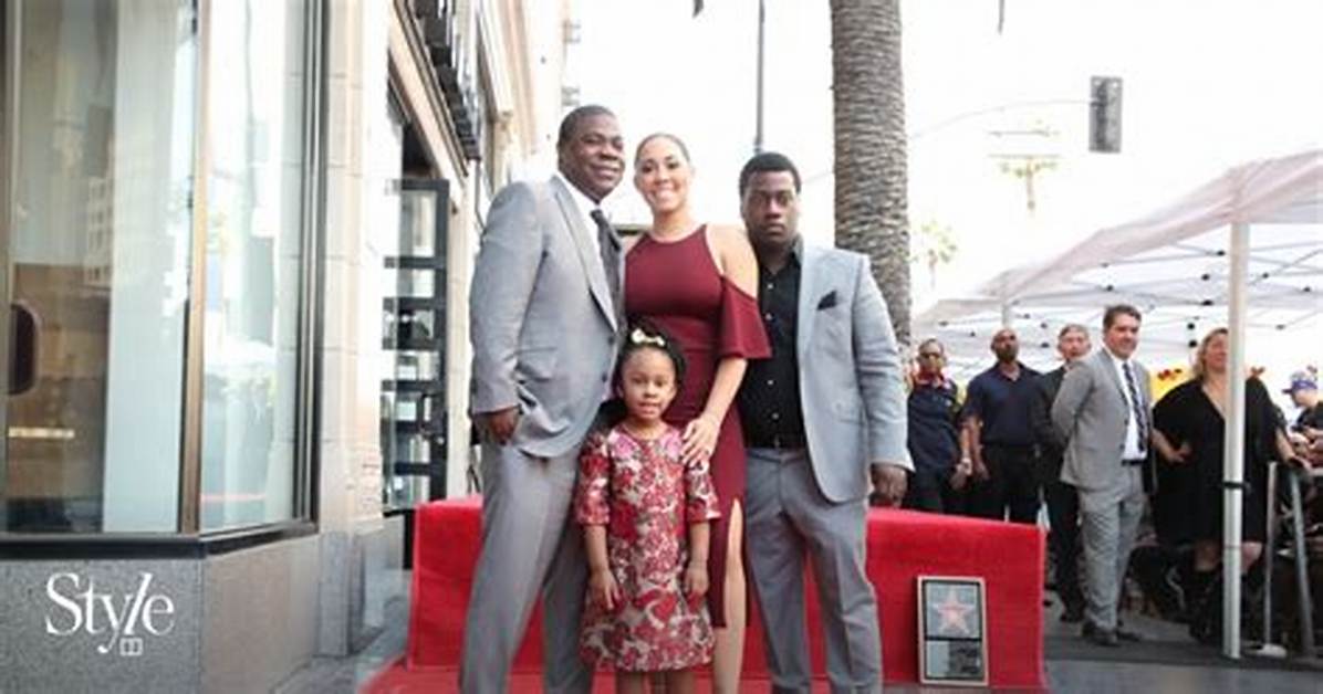 Meet His Spouse & 2 Ex Wives – Hollywood Life
