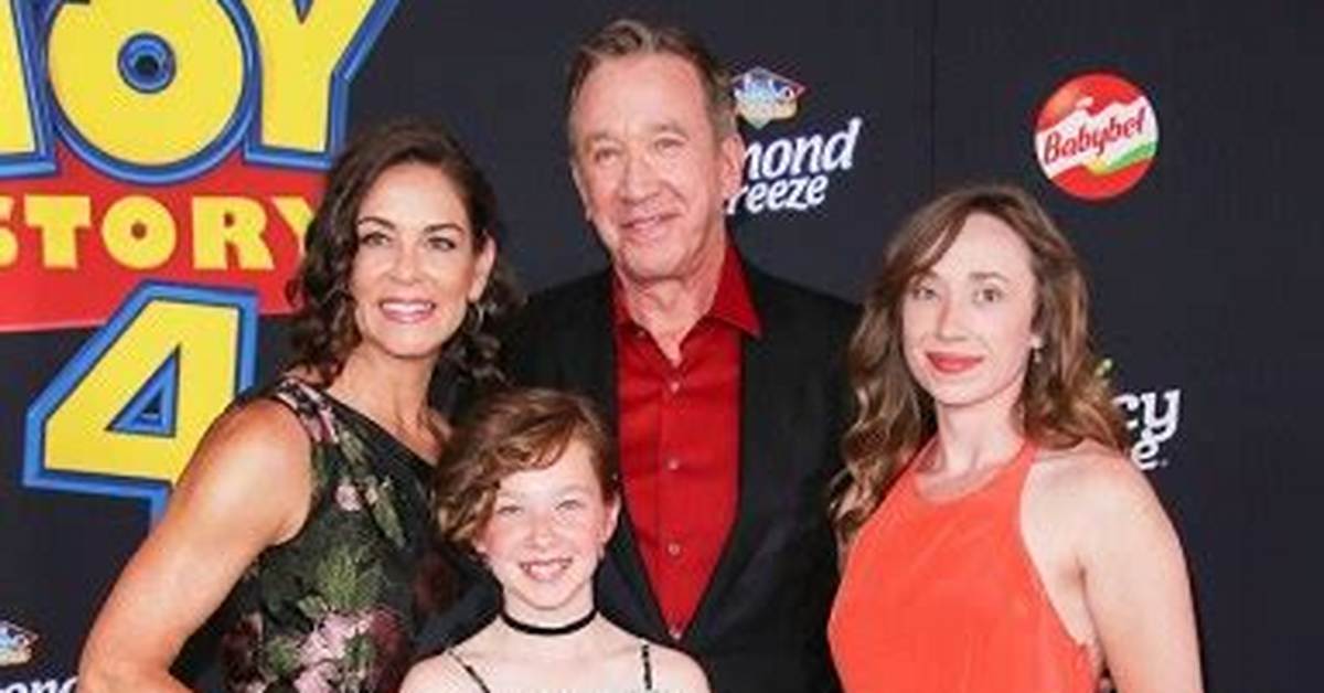 Meet His Two Daughters – Hollywood Life