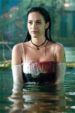 Megan Fox Stars as Sexy Vampire in ‘Night Teeth’ Movie: Trailer – Hollywood Life