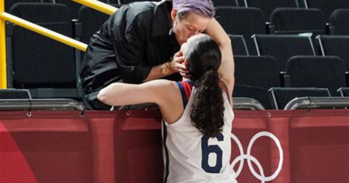Megan Rapione Kisses Fiancee Sue Bird After Her 5Th Olympic Gold Win – Hollywood Life