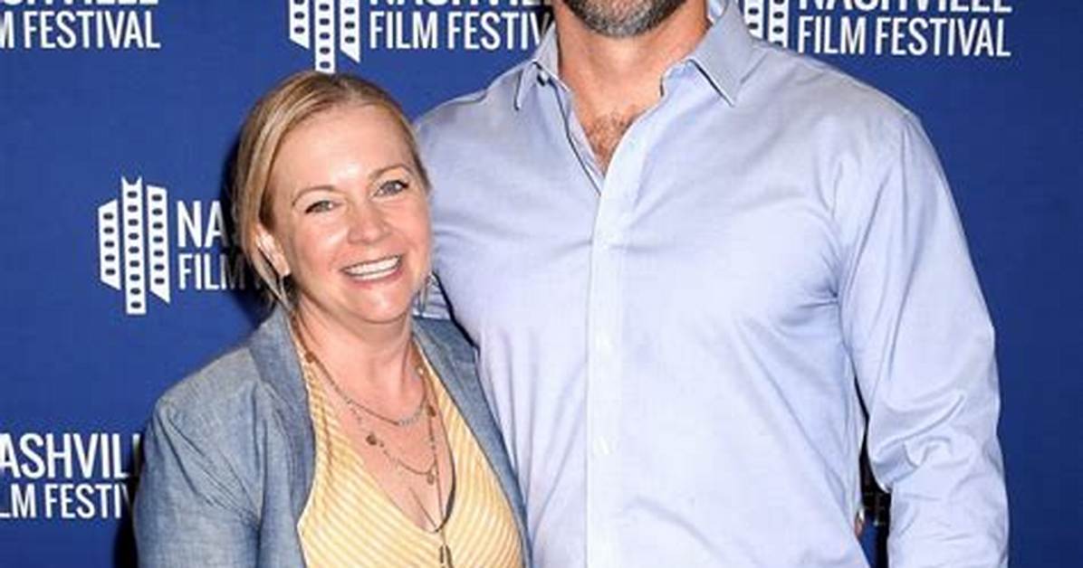 Melissa Joan Hart Spouse: Who Is Melissa Joan Hart Husband?
