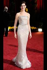 Metallic Dresses on Red Carpet: Photos of Taylor Swift & More in Sequins