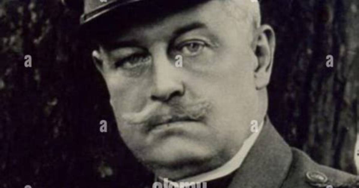 Micha%C5%82 Winiarski 150. Jpg