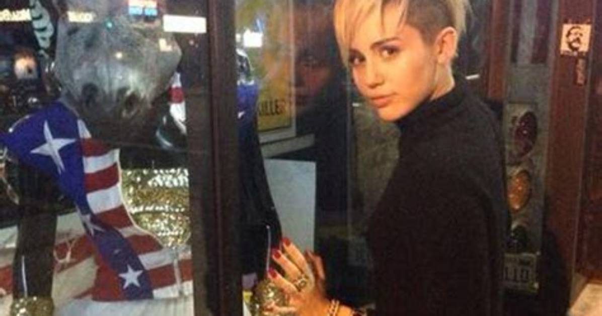 Miley Cyrus Mocks Eiza Gonzalez — Disses Liam’s Fling in New Pic – Hollywood Life