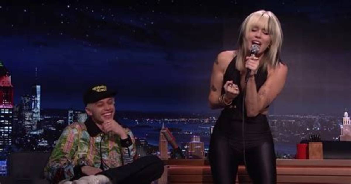 Miley Cyrus Reacts to Pete Davidson & Kim Kardashian on Fallon: Video – Hollywood Life