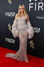 Mini Dresses on Grammys Red Carpet – Heidi Klum & More – Hollywood Life