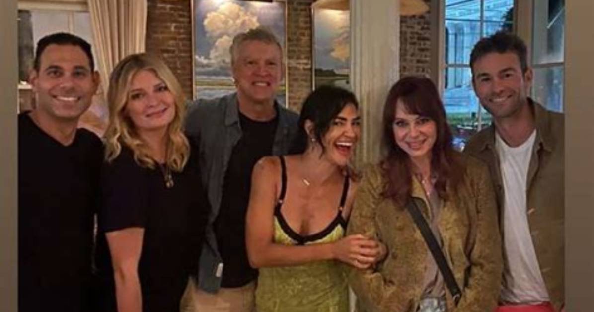 Mischa Barton Reunites with Her Parents from ‘The O. C. ’ 15 Year's After Finale: ‘Cooper Family’
