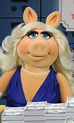 Miss Piggy Celebrity Profile – Hollywood Life