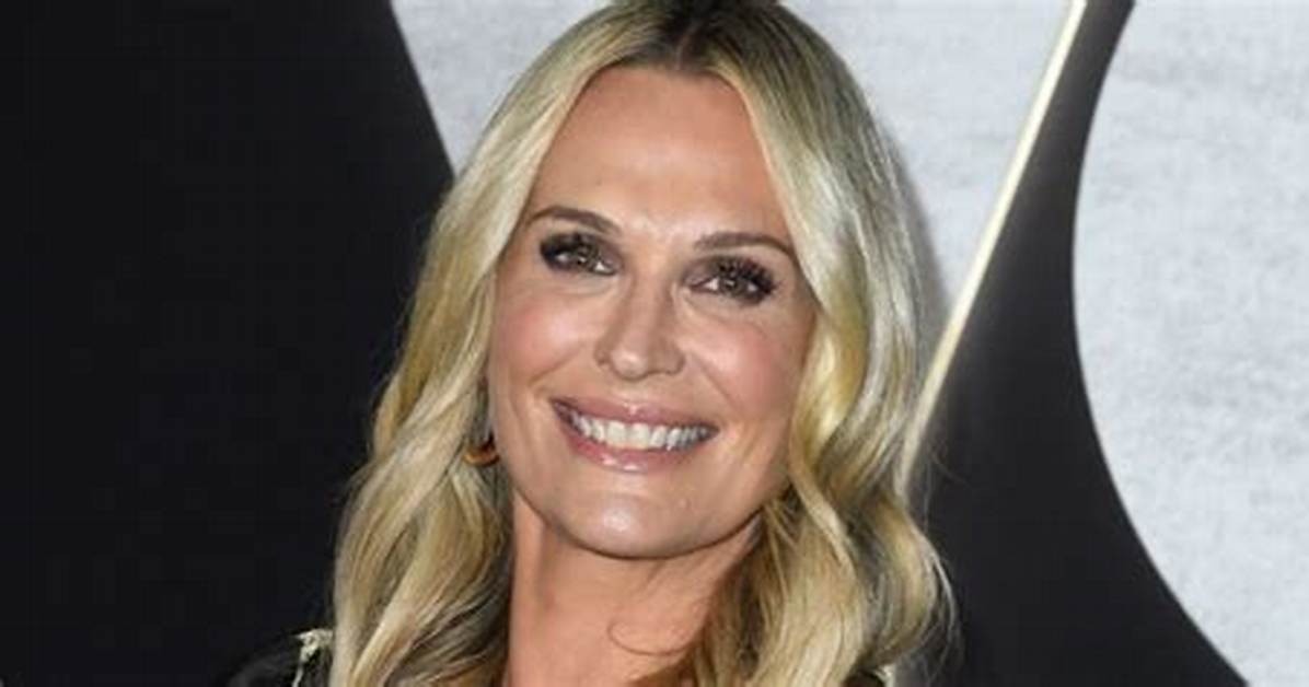 Molly Sims, 45, Stuns in Yellow, Green & Pink Swimsuits on Beach Vacation — Pics