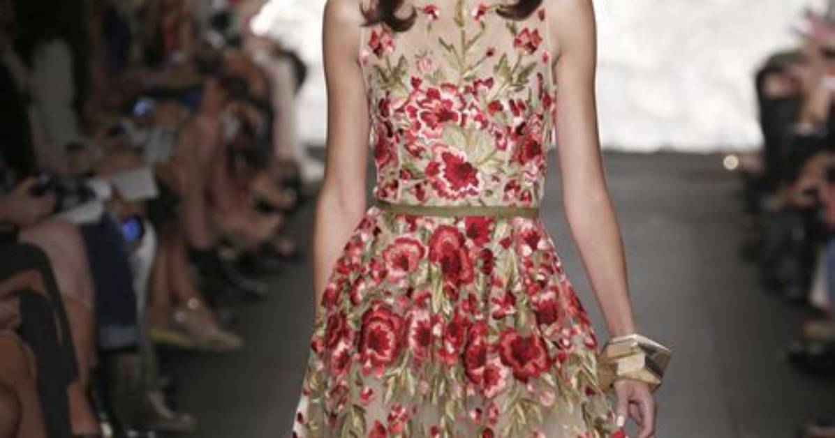 Naeem Khan — Fashion Week Pics of Spring 2016 Collection at Nyfw