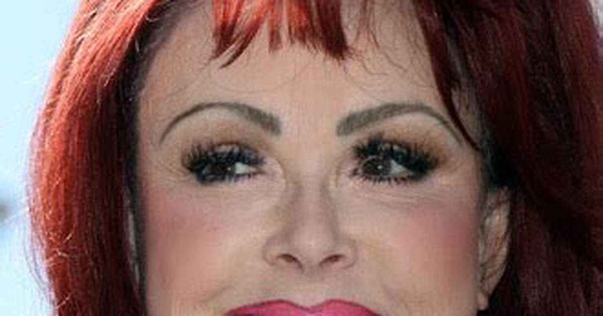 Naomi Judd Celebrity Profile – Hollywood Life