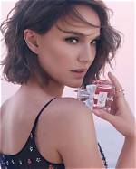 Natalie Portman in Dior Ad 5 Months After Giving Birth – Hollywood Life