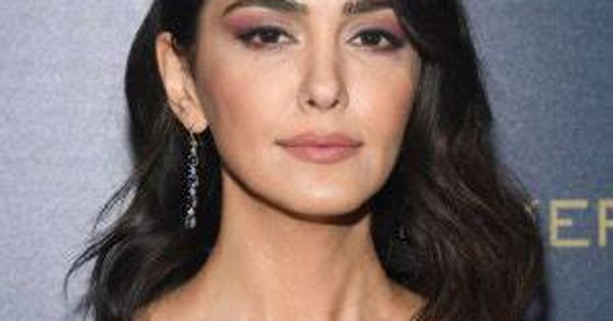 Nazanin Boniadi: Boyfriend, Net Worth, Tattoos, Smoking & Body Measurements