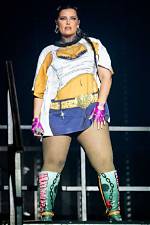 Nelly Furtado's Curvaceous Physique: a Captivating Sight