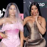 Nicki Minaj Calls Cardi B a ‘Bitch’ in Original ‘Motorsport’ Lyrics – Hollywood Life