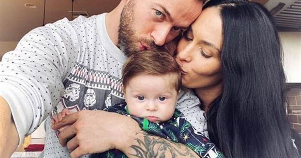 Nikki Bella Responds to Vacationing Without Artem Chigvintsev & Son – Hollywood Life