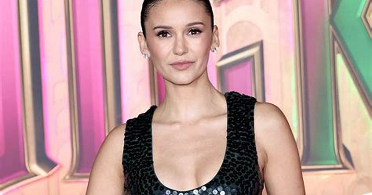 Nina Dobrev Bares Her Back in Sexy Yellow Mini: Get a 360 Degree View