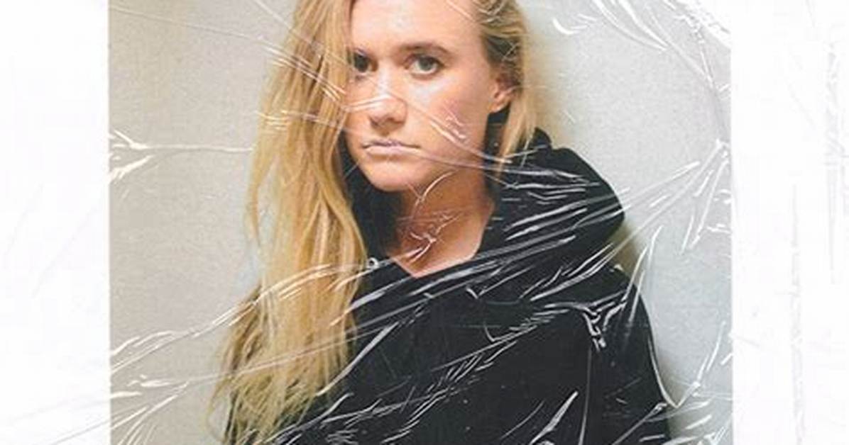 Notelle Shares How New Ep Helped Her Embrace Those ‘Twisted’ Parts of Her Not ‘Filled with Light’