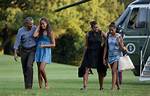 Obama Family Vacation Pics — Barack, Michelle, Malia & Sasha in Indonesia
